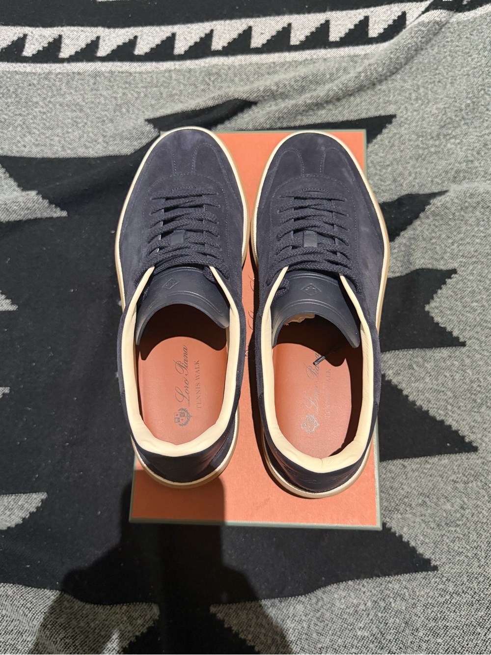 Loro Piana Suede Sneakers in Navy and Cream size EU 43 new - Picture 3 of 8